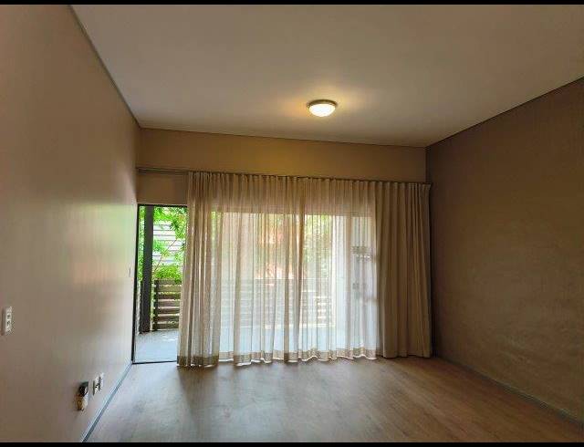 2 BEDROOM APARTMENT FOR SALE IN MENLO PARK